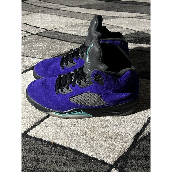 Size 12 - Jordan 5 Retro Alternate Grape 2020 Purple Black  display picture 1